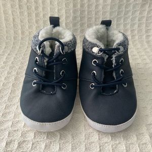 Baby Gap Boys Soft Sole Sherpa Like Lined Shoes